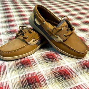 NEW - Women’s Maui Island boat shoe 9.5 WIDE